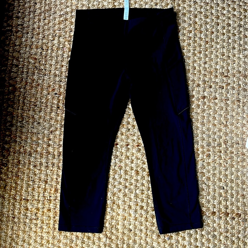 In Very Good Condition No Flaws Or Discoloration. - image 1